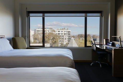 Crowne Plaza Canberra, An IHG Hotel - eAccommodation 18