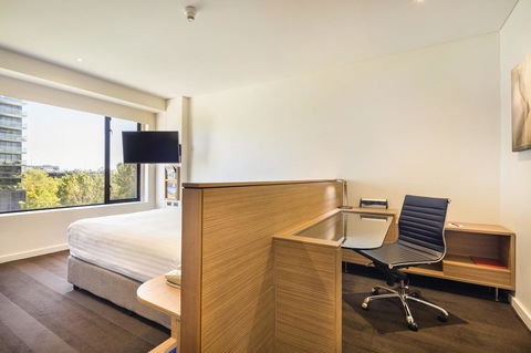 Crowne Plaza Canberra, An IHG Hotel - eAccommodation 34