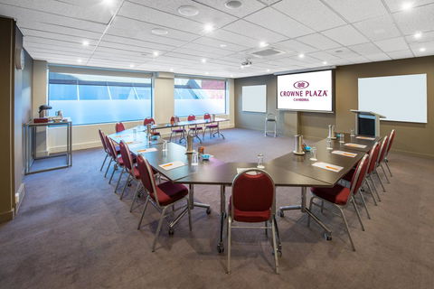 Crowne Plaza Canberra, An IHG Hotel - eAccommodation 8
