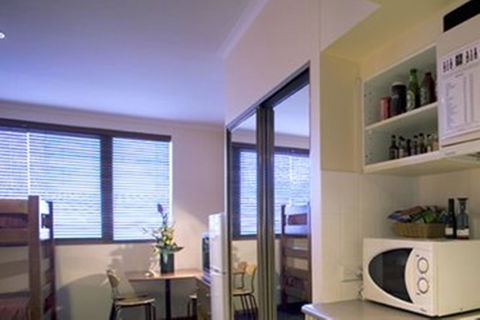 Madison Capital Executive Apartments - eAccommodation 3