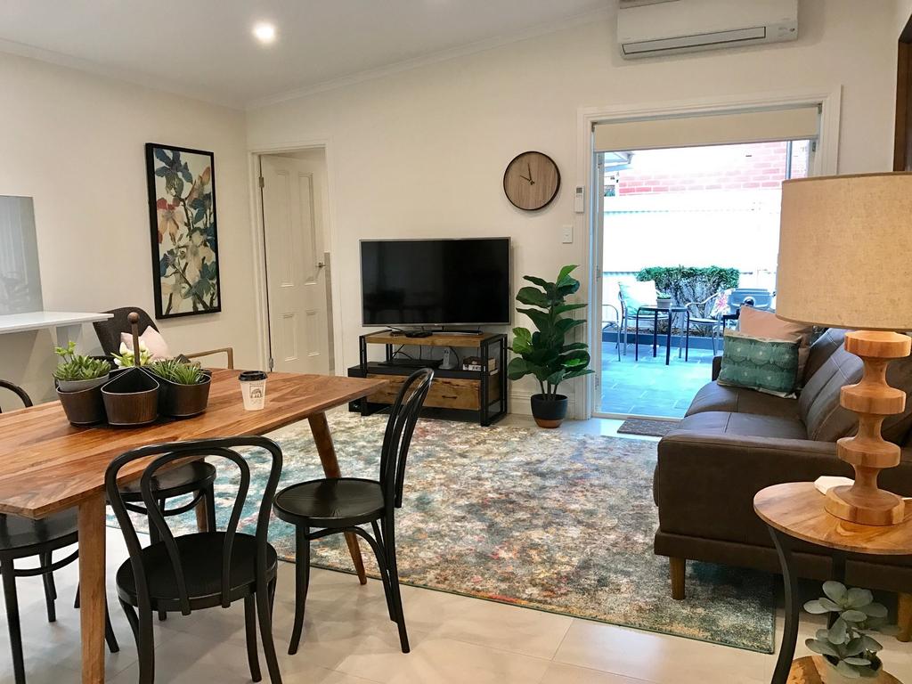 Carlton North VIC eAccommodation