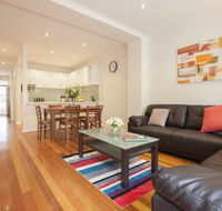 Boutique Stays - Melrose Terrace Townhouse in North Melbourne - eAccommodation