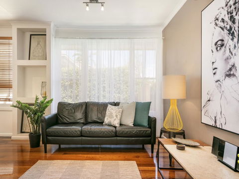 Boutique Stays - Sandy Breeze 3 - eAccommodation 1