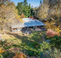 Braeside Mount Macedon Country Retreat Bed and Breakfast - eAccommodation