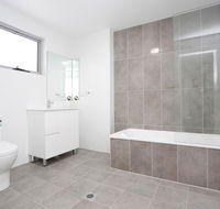 Brand new Family Friendly Apartment for 7 - eAccommodation