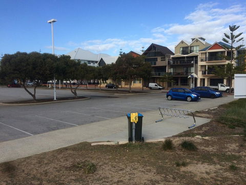 Breakwater Short Stay - eAccommodation 1