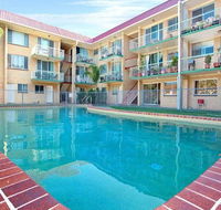 Bribie Beach King bed Unit overlooking pool - eAccommodation