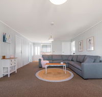 Bridport Holiday House - eAccommodation