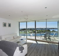 Brighton Shores - eAccommodation