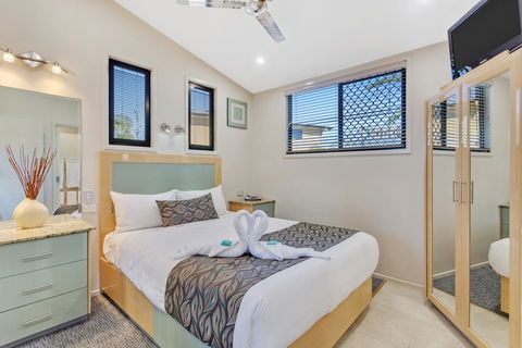 Brisbane Holiday Village - eAccommodation 2