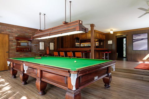 Brookfield Retreat - Large Holiday Home / Group Accommodation - eAccommodation 0