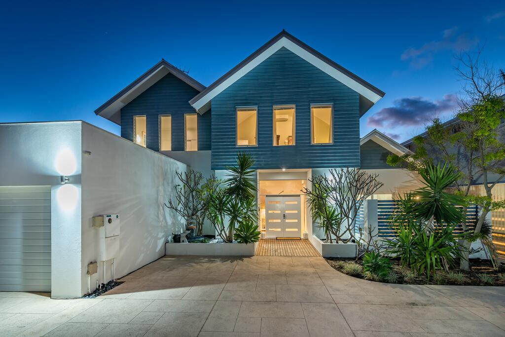 Currambine WA eAccommodation