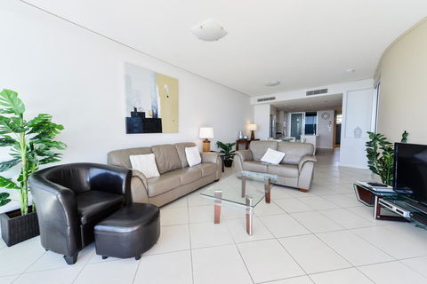 C Bargara Resort - eAccommodation 1