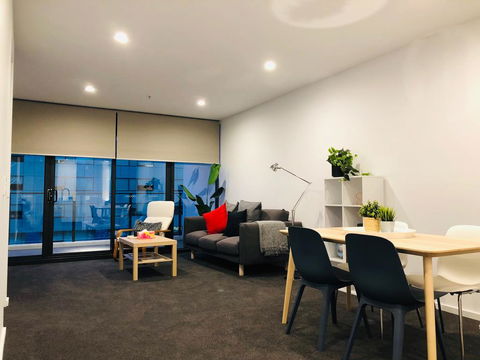 Canberra CBD Apartment 2BR 2BA 1Carpark - eAccommodation 0