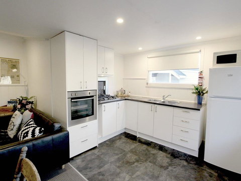 Cara - eAccommodation 1