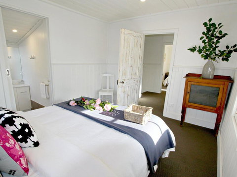 Cara - eAccommodation 2