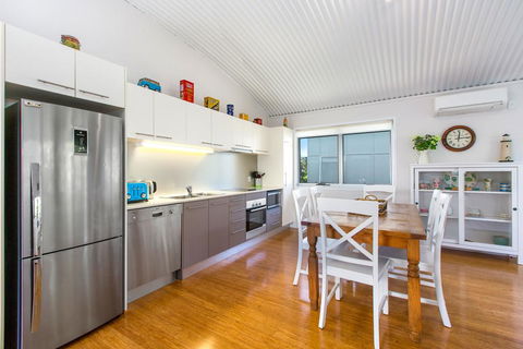 CASUARINA BEACH SHACKS 10 - eAccommodation 2