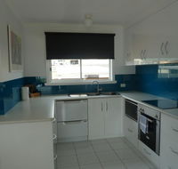 Central Luxury with Fabulous Views - eAccommodation