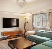 Chic 2 Bedroom Ground Floor Apartment In Trendy New Farm - eAccommodation