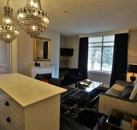 City Life Apartment-full kitchen  separate bedroom - eAccommodation