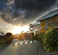 City View Motel - eAccommodation