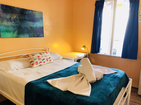 Civic Guesthouse - eAccommodation 1