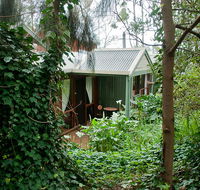 Clarendon Chalets - eAccommodation