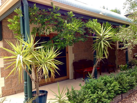 Clarevale Cottage B&B - eAccommodation 0