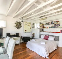 Cool Architect-Designed Studio Close To CBD - eAccommodation