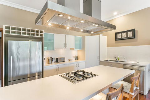 Coolabah - eAccommodation 1