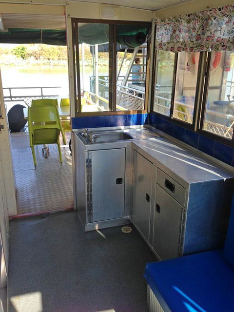 Corroboree Houseboats - eAccommodation 3