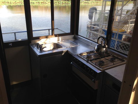 Corroboree Houseboats - eAccommodation 2