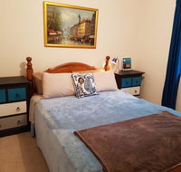 Cosy Quiet Bedroom Ferny Grove - eAccommodation