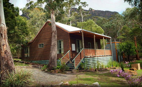 Country Lane Cottage - eAccommodation 0