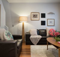 Courthouse Orchid Villa 6 - eAccommodation