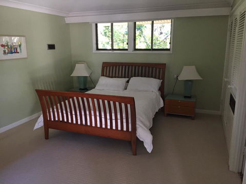 Craigdarroch Courtyard Cottage, 22 Bartle Road - eAccommodation 2