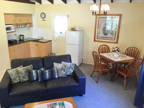 Curtis Cottage - eAccommodation 3