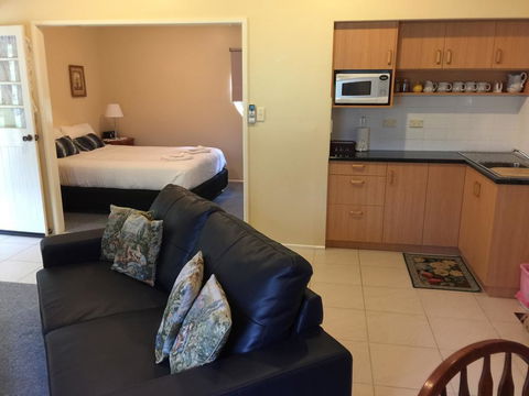 Curtis Cottage - eAccommodation 2