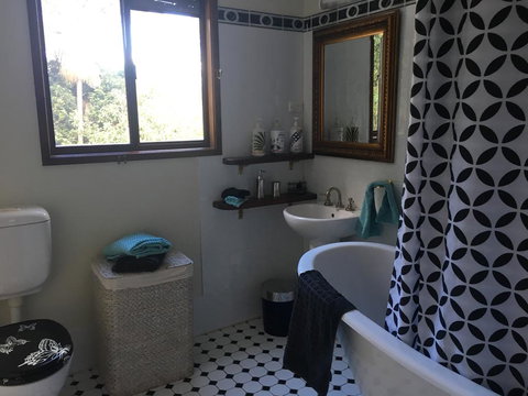 Dancing Waters Cottage - eAccommodation 2