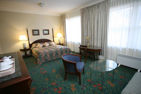 Darcy's Hotel - eAccommodation 1