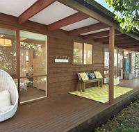 De Angelis Beach House - eAccommodation