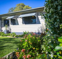 Dell-Lee Cottage - eAccommodation