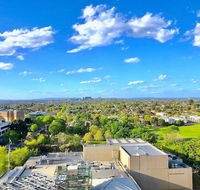 Deluxe  Central Park  4B2B APT  BoxHill  Panorama - eAccommodation