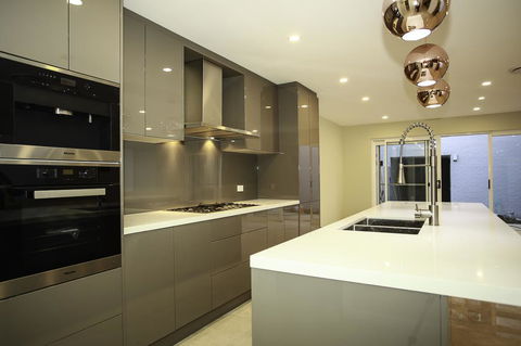 Design Sydney Home - eAccommodation 0