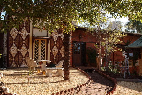Diamond House Heritage Restaurant And Motor Inn - eAccommodation 1