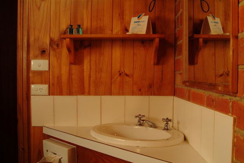 Diamond House Heritage Restaurant And Motor Inn - eAccommodation 2