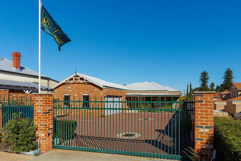Durham Lodge Bed & Breakfast - eAccommodation 0