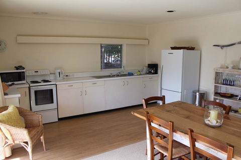East Street Retreat - eAccommodation 3
