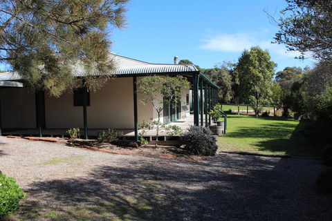 East Street Retreat - eAccommodation 0