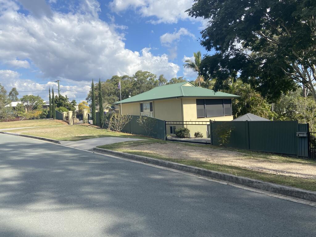 Eatons Hill QLD eAccommodation